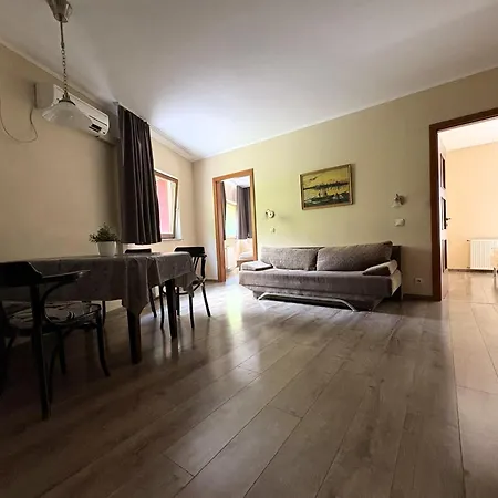 Carolina Budapest